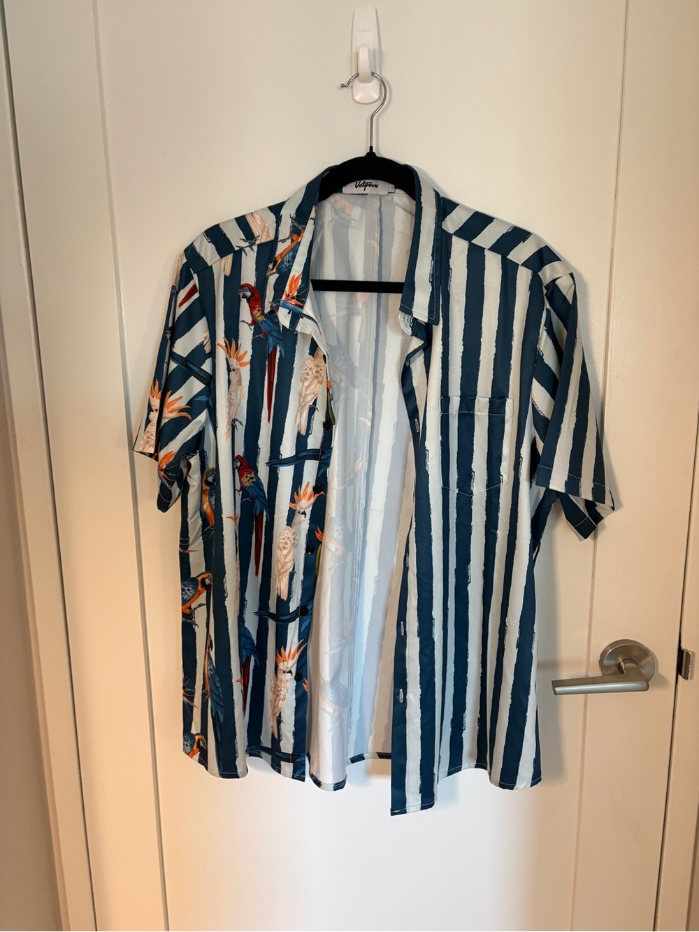 VATPAVE Men's Navy Parrot Hawaiian Short Sleeve Shirt